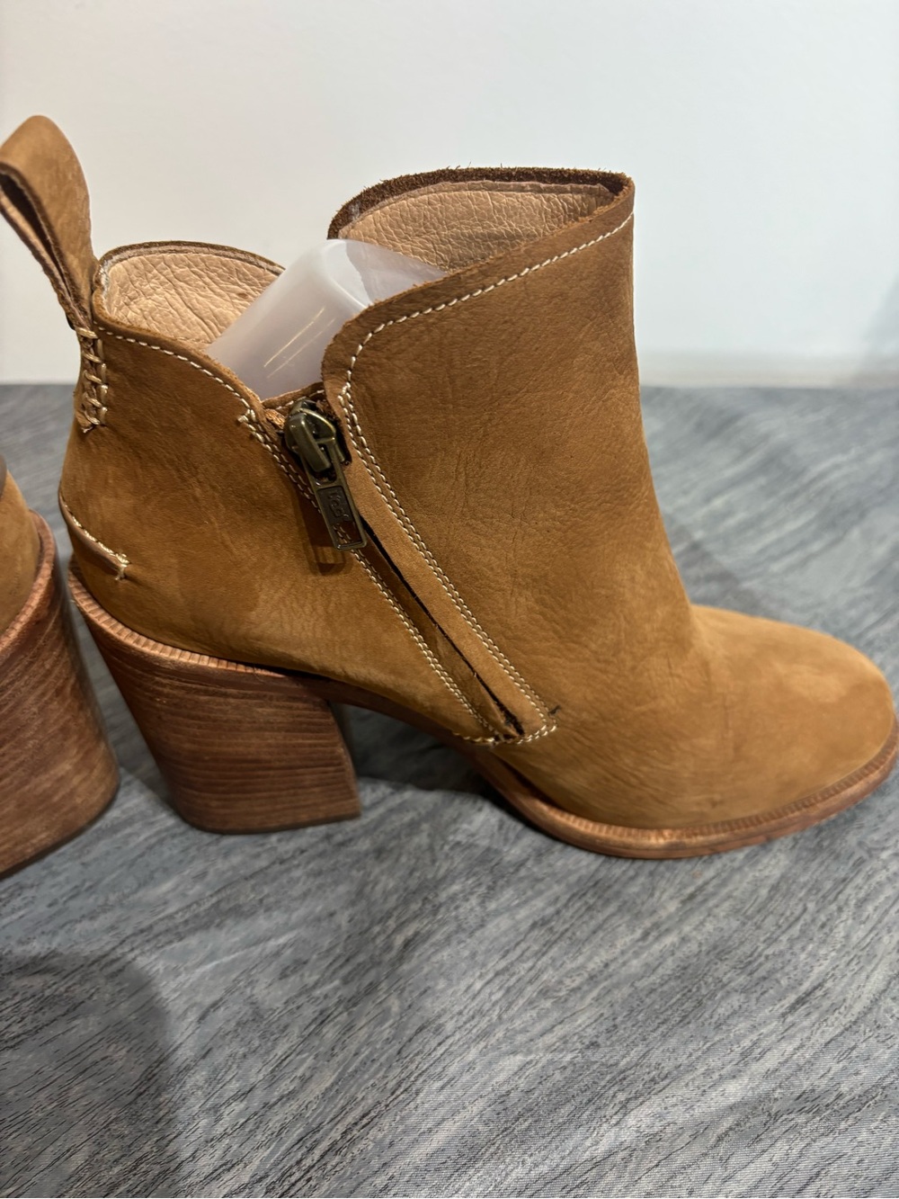 UGG Pixley Chestnut Nubuck Leather Stacked Block Heel Ankle Boots Size 8 GUC - Picture 5 of 10